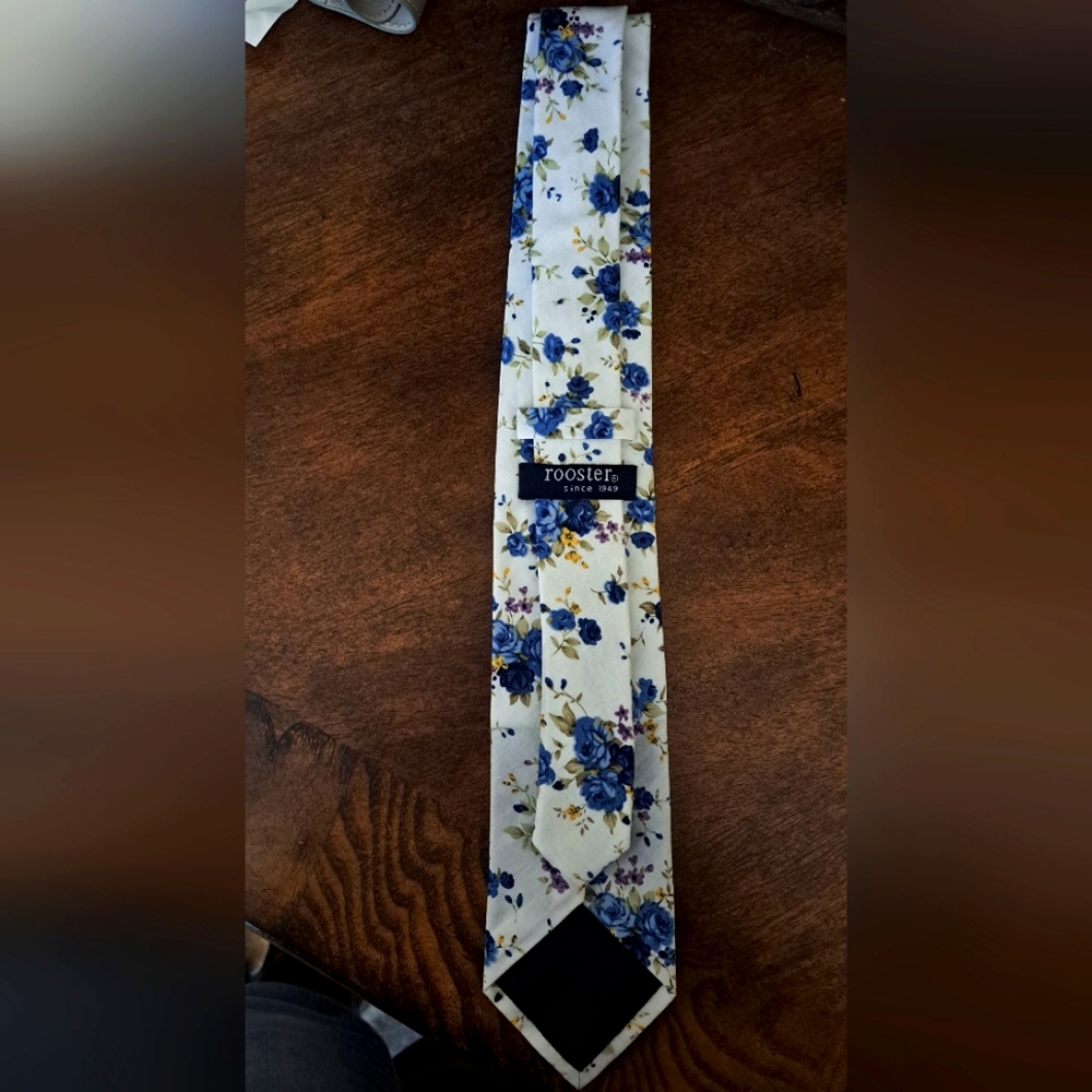 ROOSTER Floral Tie - Blue and White